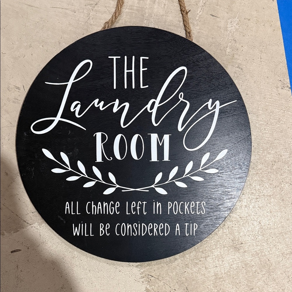 Black and White Laundry Room Sign